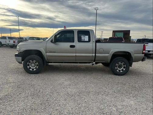 2001 Chevrolet Silverado 2500 LS H/D Extended Cab
