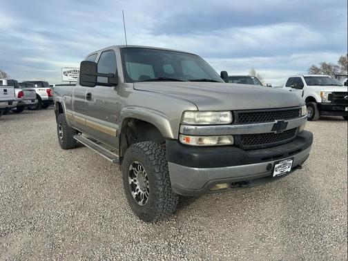 2001 Chevrolet Silverado 2500 LS H/D Extended Cab