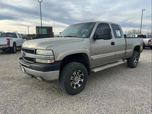 2001 Chevrolet Silverado 2500 LS H/D Extended Cab