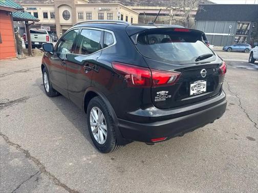2018 Nissan Rogue Sport SV