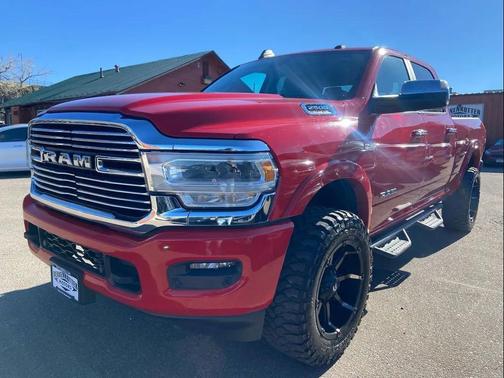 2022 RAM 2500 Laramie Crew Cab 4x4 6'4' Box