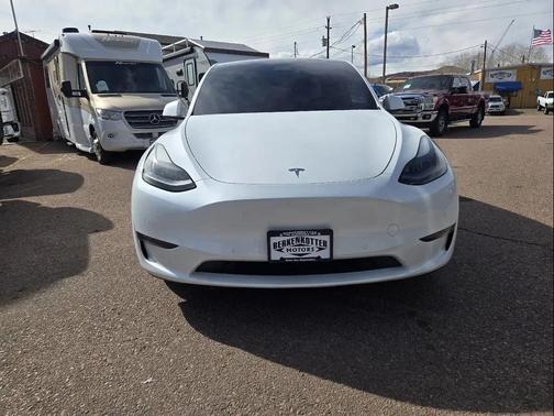 2022 Tesla Model Y Performance Dual Motor All-Wheel Drive