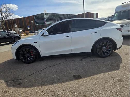 2022 Tesla Model Y Performance Dual Motor All-Wheel Drive