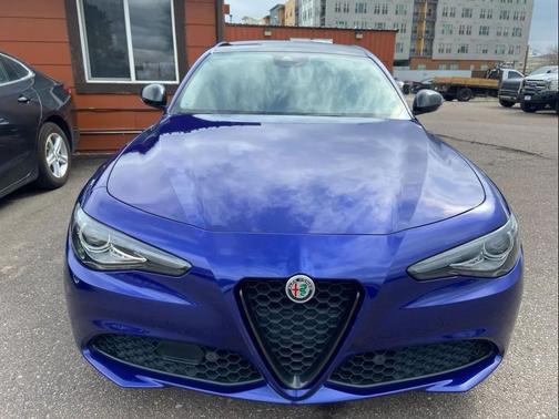 Anodized Blue Metallic 2020 Alfa Romeo Giulia Base