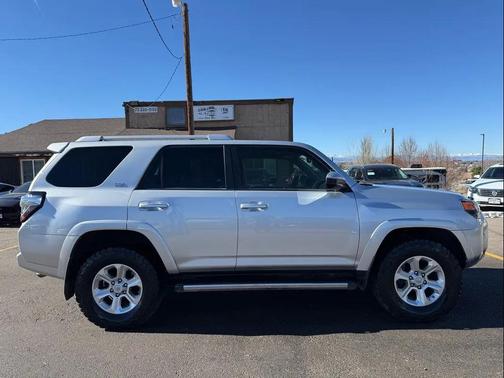 2016 Toyota 4Runner SR5