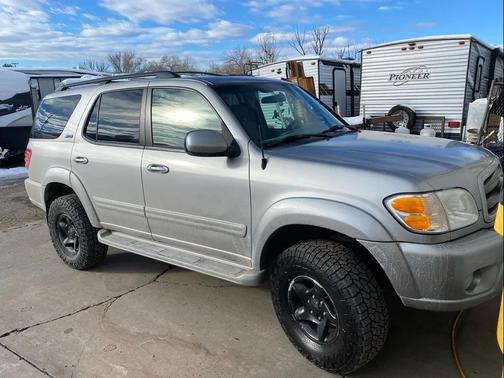 2001 Toyota Sequoia SR5