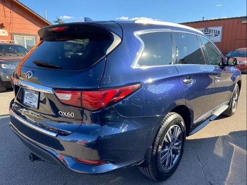 2017 INFINITI QX60 Base