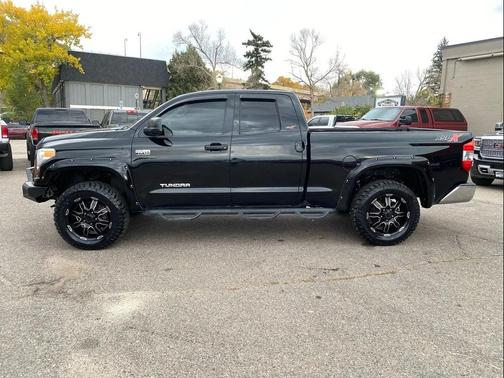 2015 Toyota Tundra SR5