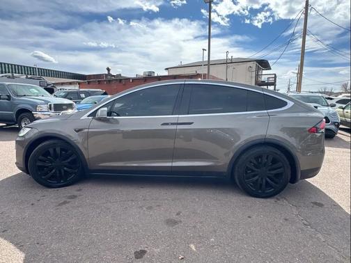 2016 Tesla Model X P90D