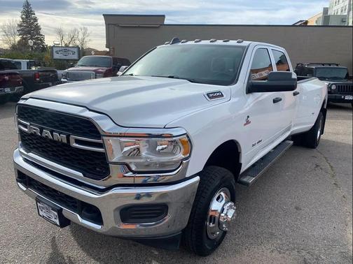 2021 RAM 3500 Tradesman Crew Cab 4x4 8' Box