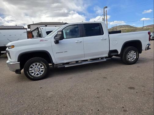 White 2022 Chevrolet Silverado 2500 LT