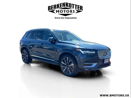 Denim Blue Metallic 2023 Volvo XC90 B6 Plus 6-Seater