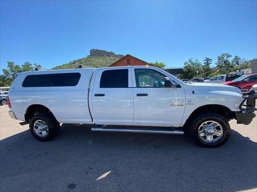 2017 RAM 2500 Tradesman Crew Cab 4x4 8' Box