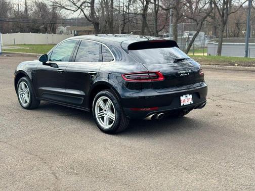 Black 2016 Porsche Macan Macan Sport Edition