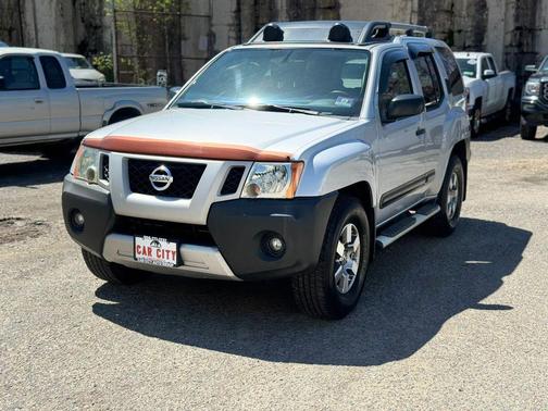 Silver Lightning Metallic 2011 Nissan Xterra PRO-4X