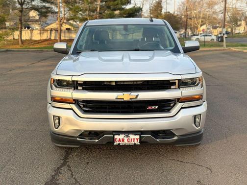 Silver Ice Metallic 2017 Chevrolet Silverado 1500 2LT