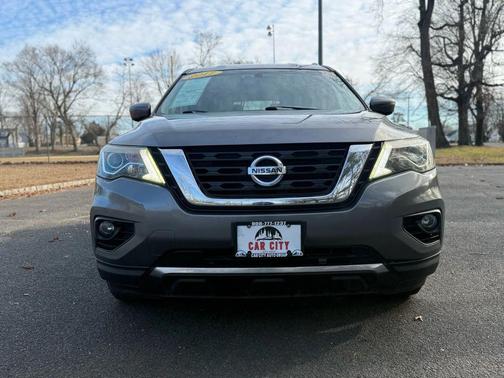 Gun Metallic 2017 Nissan Pathfinder SV