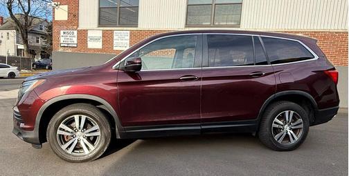 Burgundy 2016 Honda Pilot EX