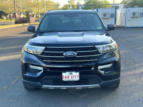Agate Black Metallic 2021 Ford Explorer XLT