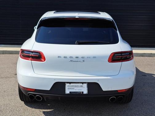2018 Porsche Macan S