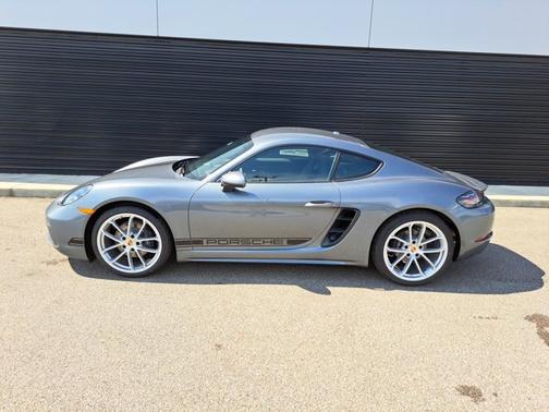 2025 Porsche 718 Cayman Style Edition
