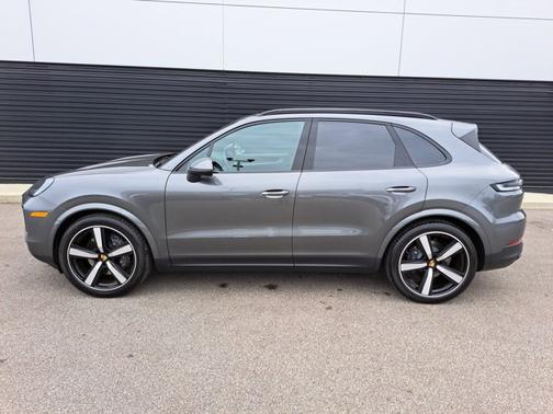 2024 Porsche Cayenne
