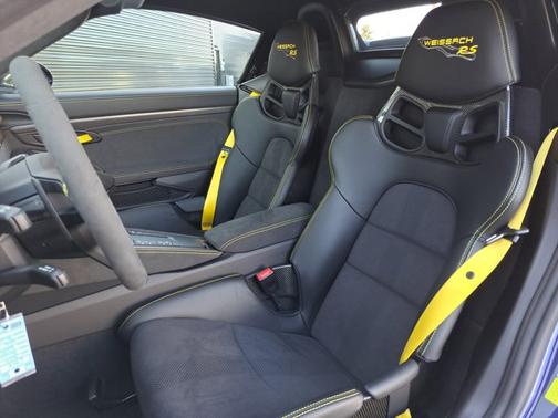 2024 Porsche 718 Spyder RS