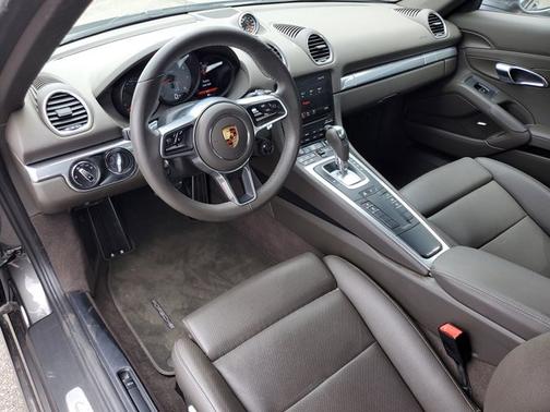 2021 Porsche 718 Cayman S