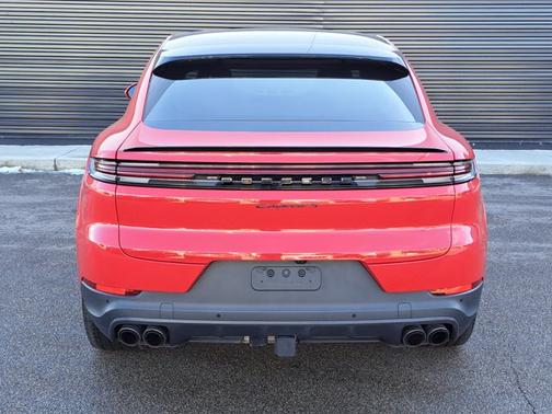 2024 Porsche Cayenne S