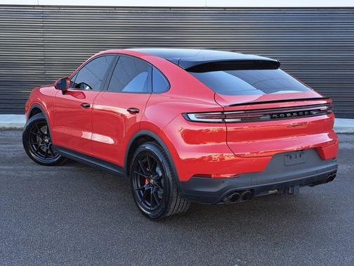 2024 Porsche Cayenne S