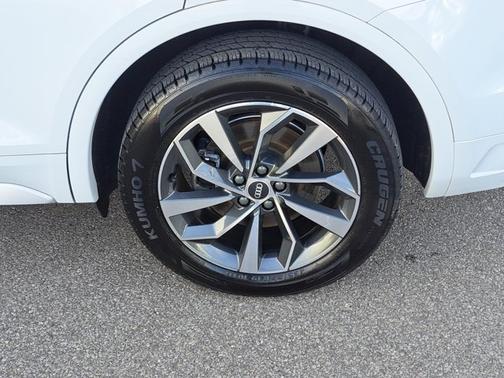 2021 Audi Q5 Premium Plus