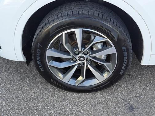 2021 Audi Q5 Premium Plus