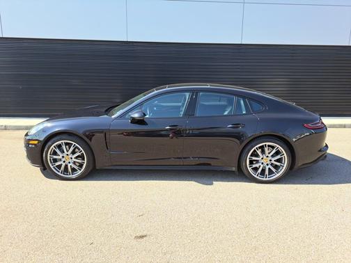 2018 Porsche Panamera 4S