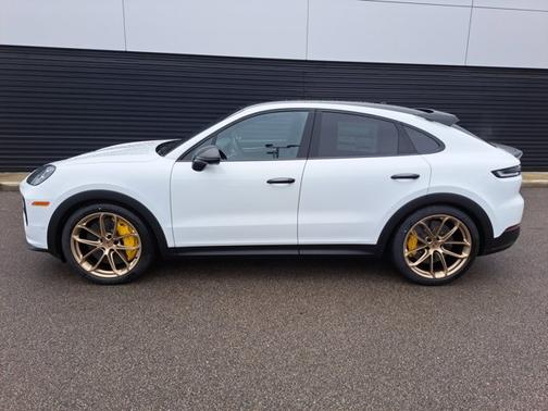 2026 Porsche Cayenne Turbo GT