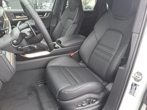 2026 Porsche Cayenne Turbo GT