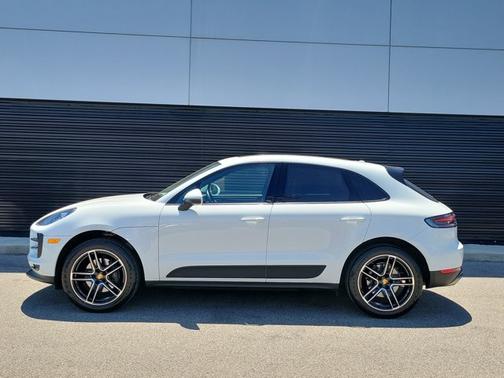 White 2020 Porsche Macan