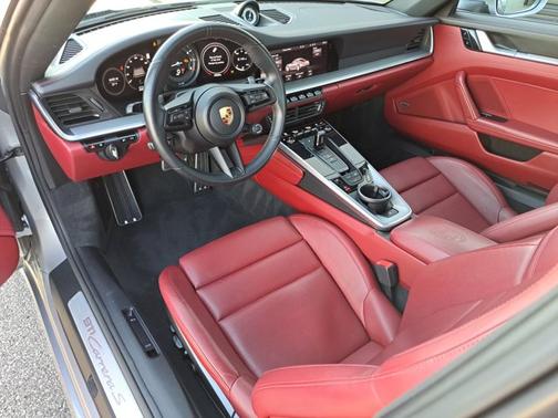 2020 Porsche 911 Carrera S