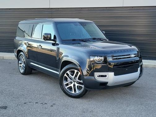 Santorini Black Metallic 2024 Land Rover Defender S