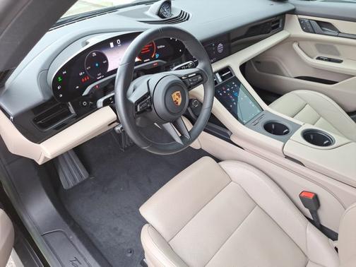2022 Porsche Taycan 4DR RWD