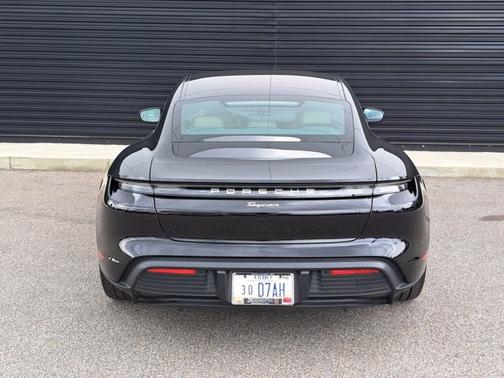 2022 Porsche Taycan 4DR RWD