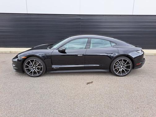 2022 Porsche Taycan 4DR RWD