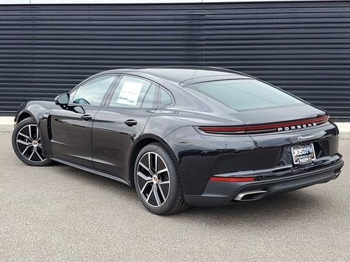 2025 Porsche Panamera