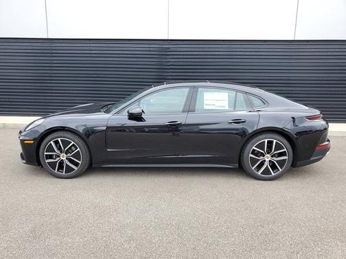 2025 Porsche Panamera