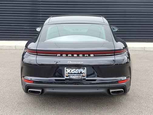 2025 Porsche Panamera