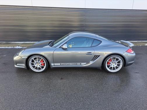 2012 Porsche Cayman R
