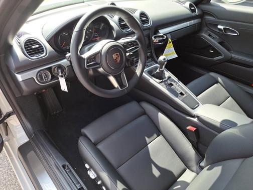2025 Porsche 718 Boxster Style Edition