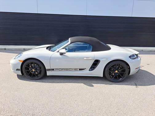 2025 Porsche 718 Boxster Style Edition