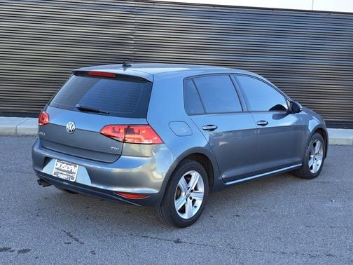 2015 Volkswagen Golf TDI S 4-Door