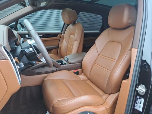 2021 Porsche Cayenne 