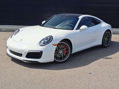 2017 Porsche 911 Carrera 4S